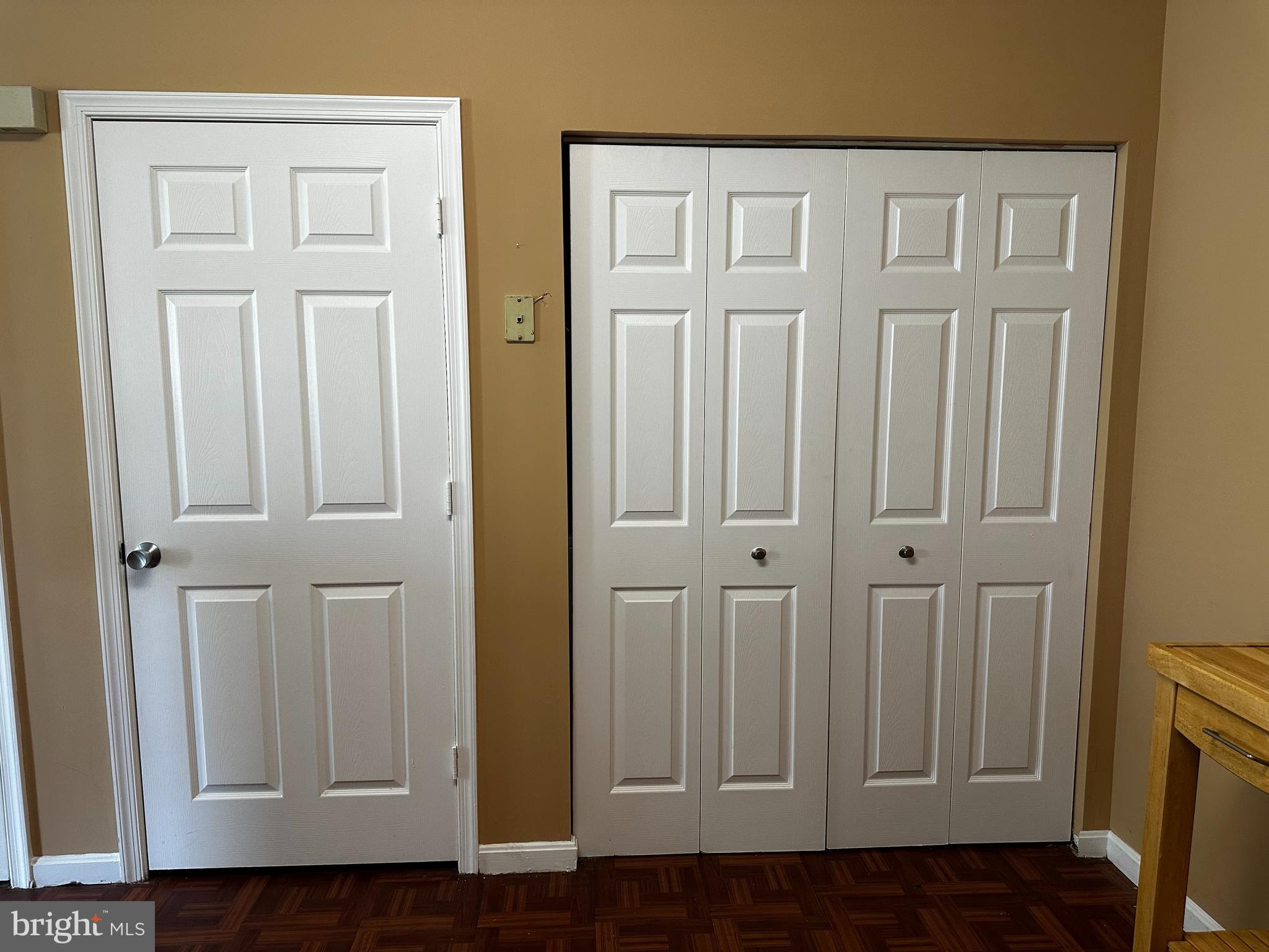 DEVON COURT - Residential Lease