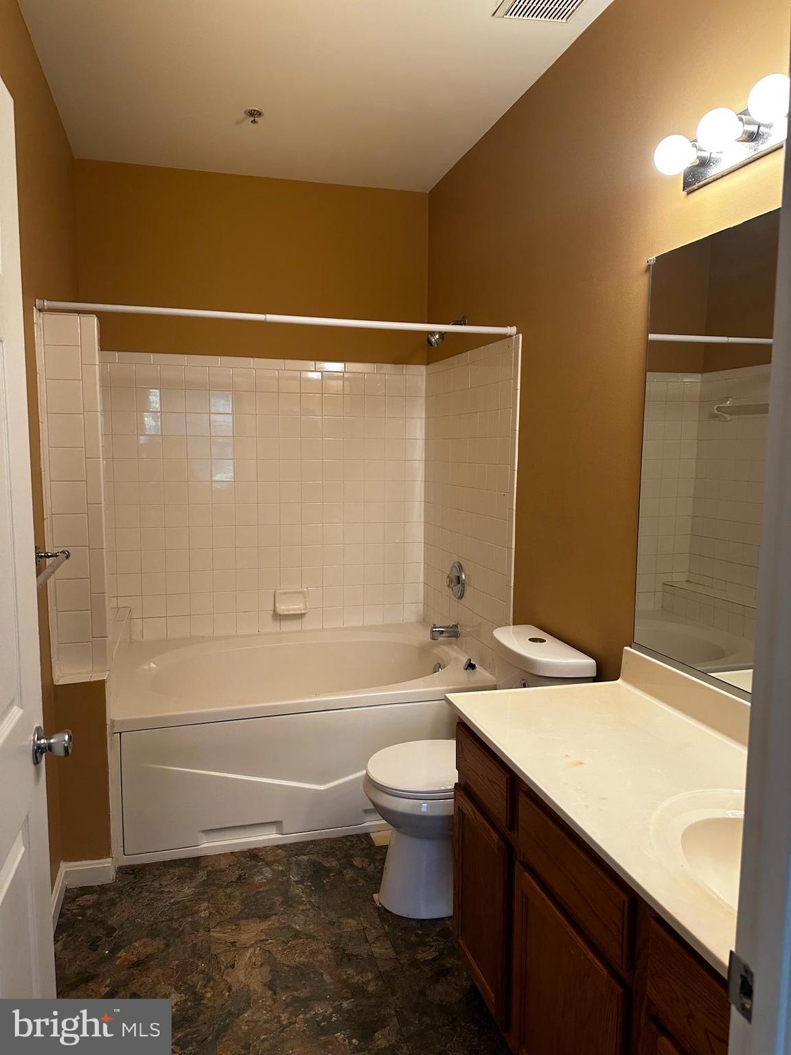 DEVON COURT - Residential Lease