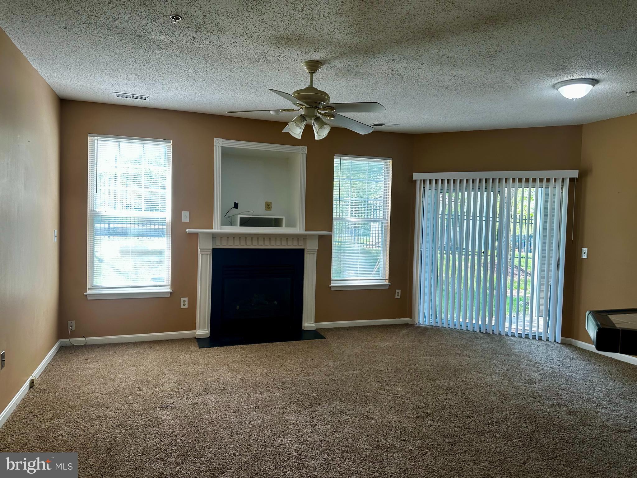 DEVON COURT - Residential Lease