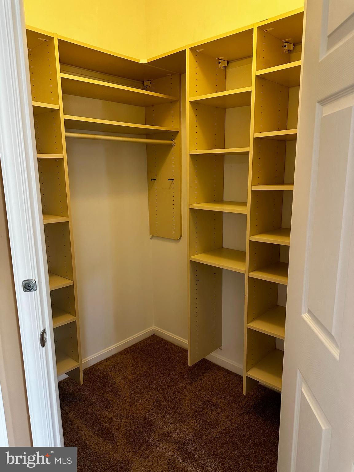 DEVON COURT - Residential Lease