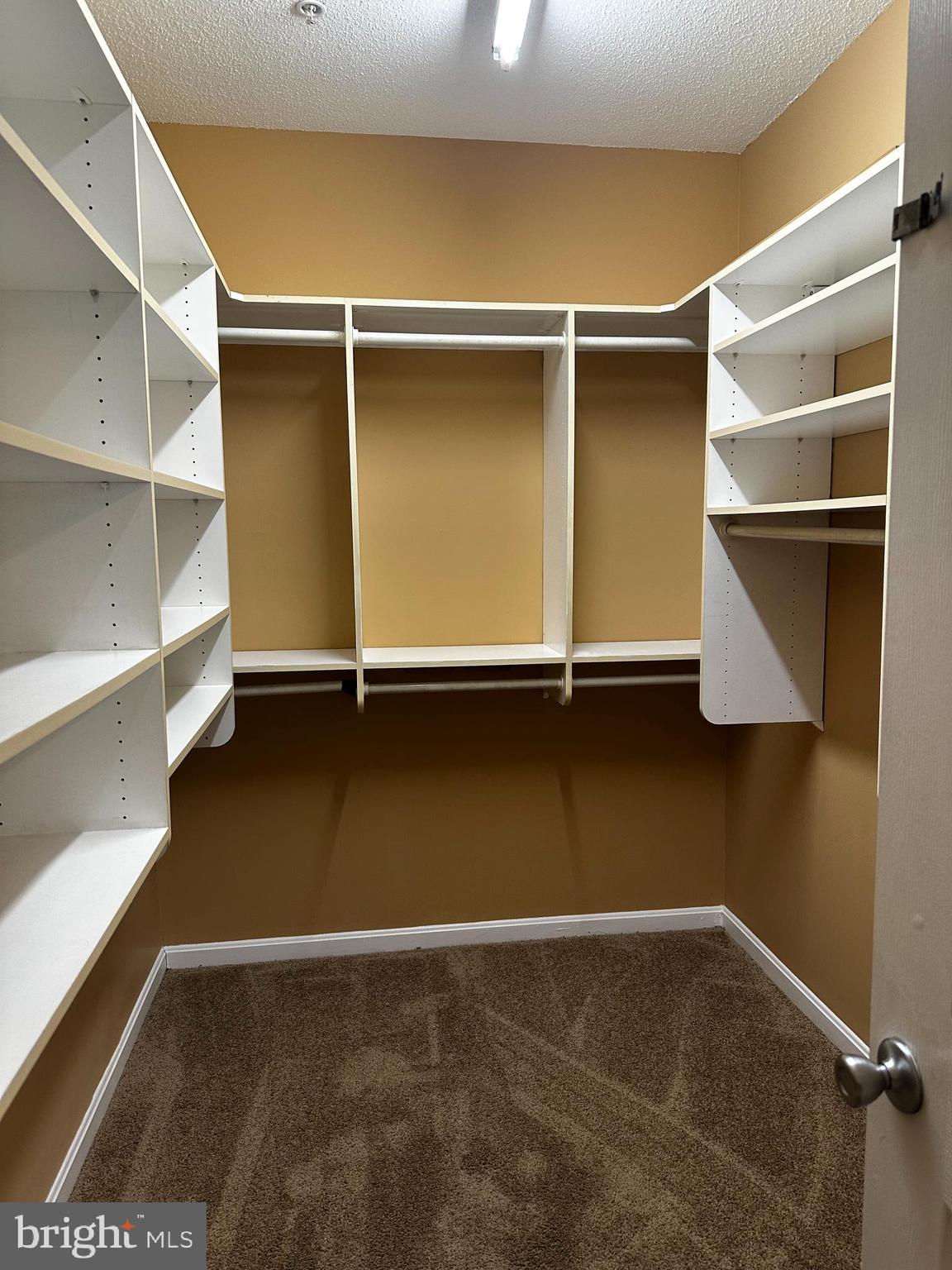 DEVON COURT - Residential Lease