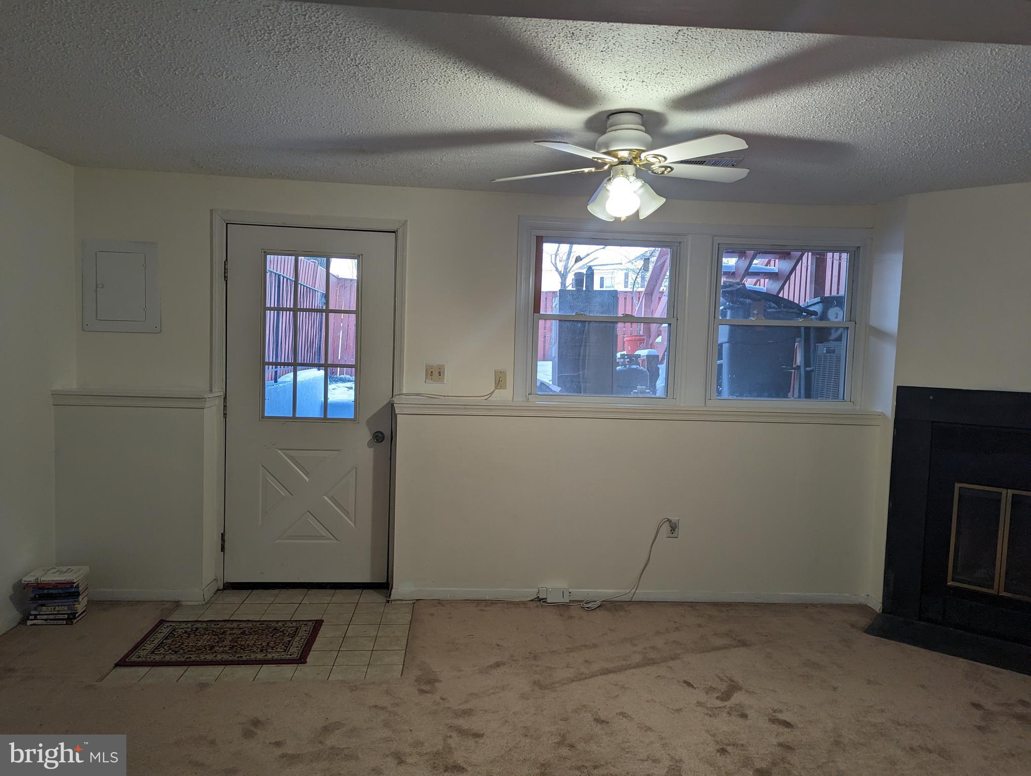 POHICK VILLAGE - Residential Lease