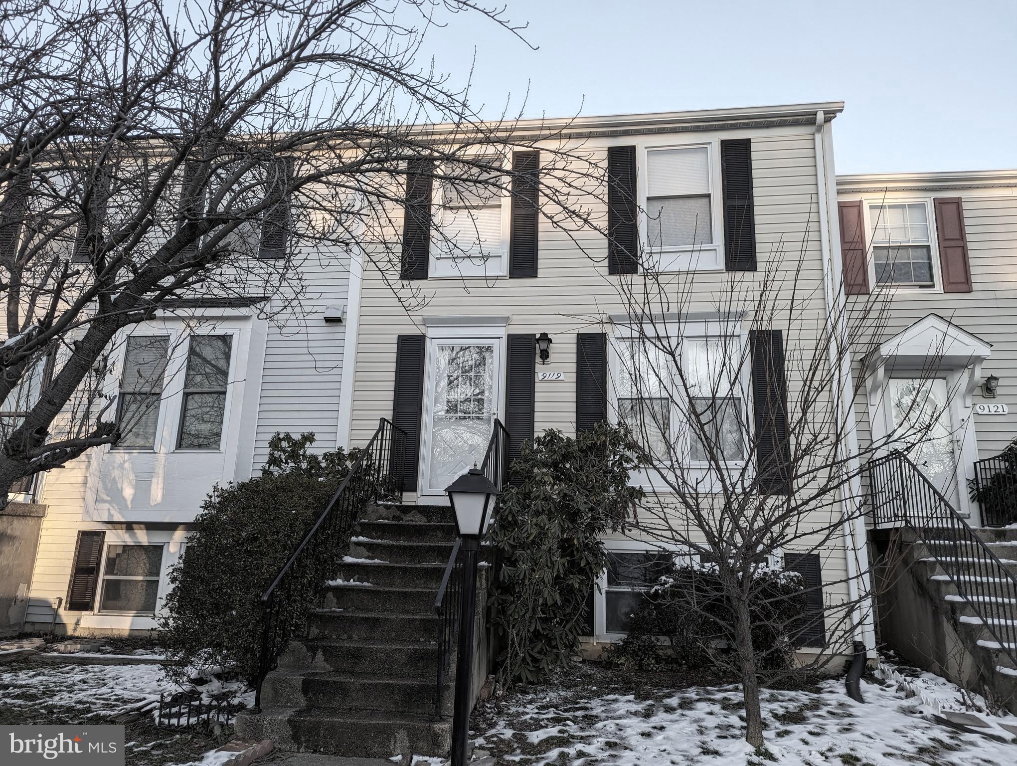 POHICK VILLAGE - Residential Lease