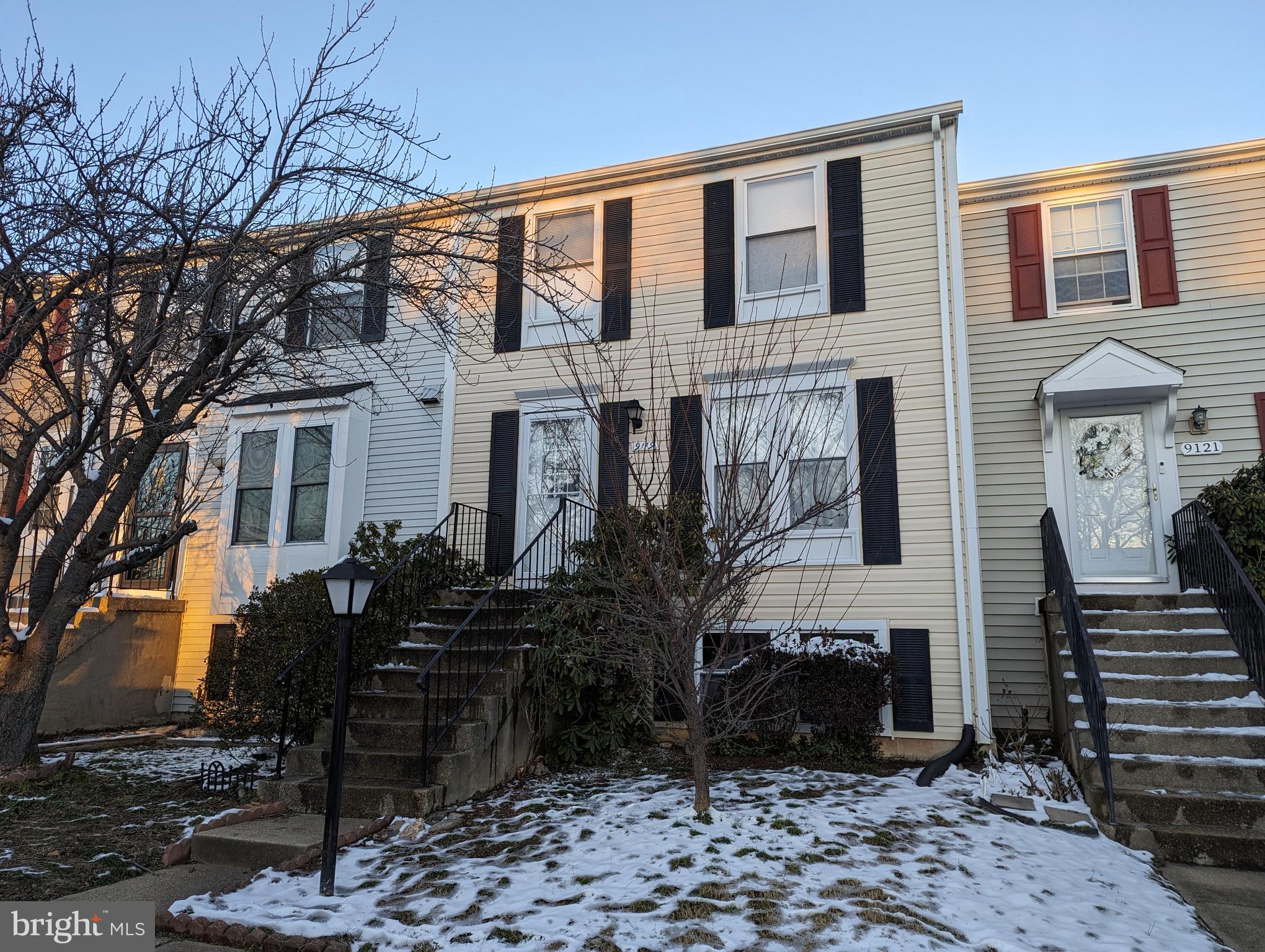 POHICK VILLAGE - Residential Lease