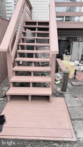 POHICK VILLAGE - Residential Lease