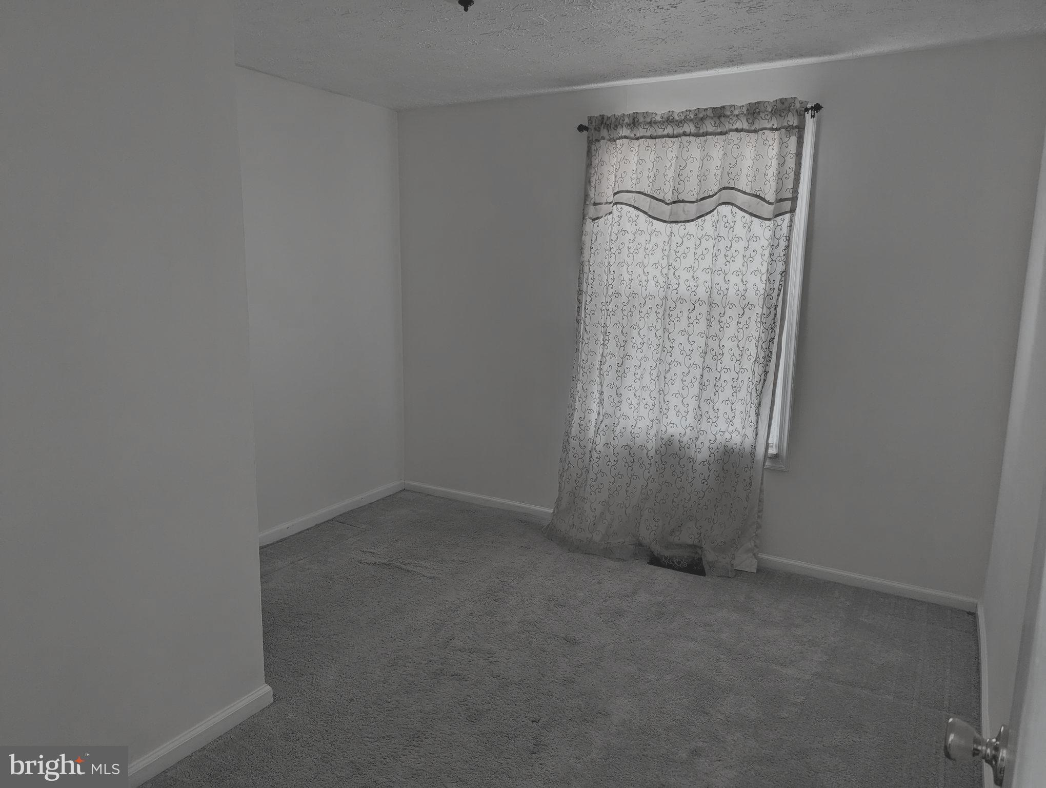 POHICK VILLAGE - Residential Lease