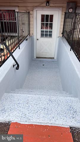 POHICK VILLAGE - Residential Lease