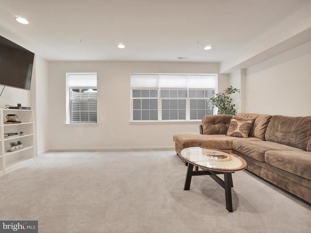 TUSCARORA CREEK - Residential