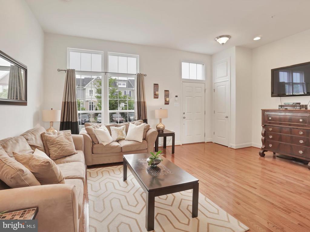 TUSCARORA CREEK - Residential