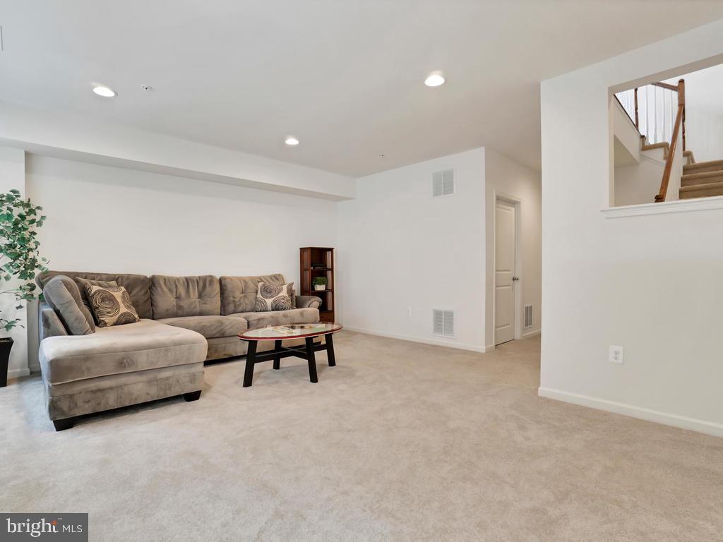 TUSCARORA CREEK - Residential