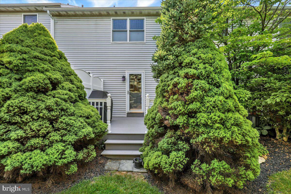 2805 STURBRIDGE COURT