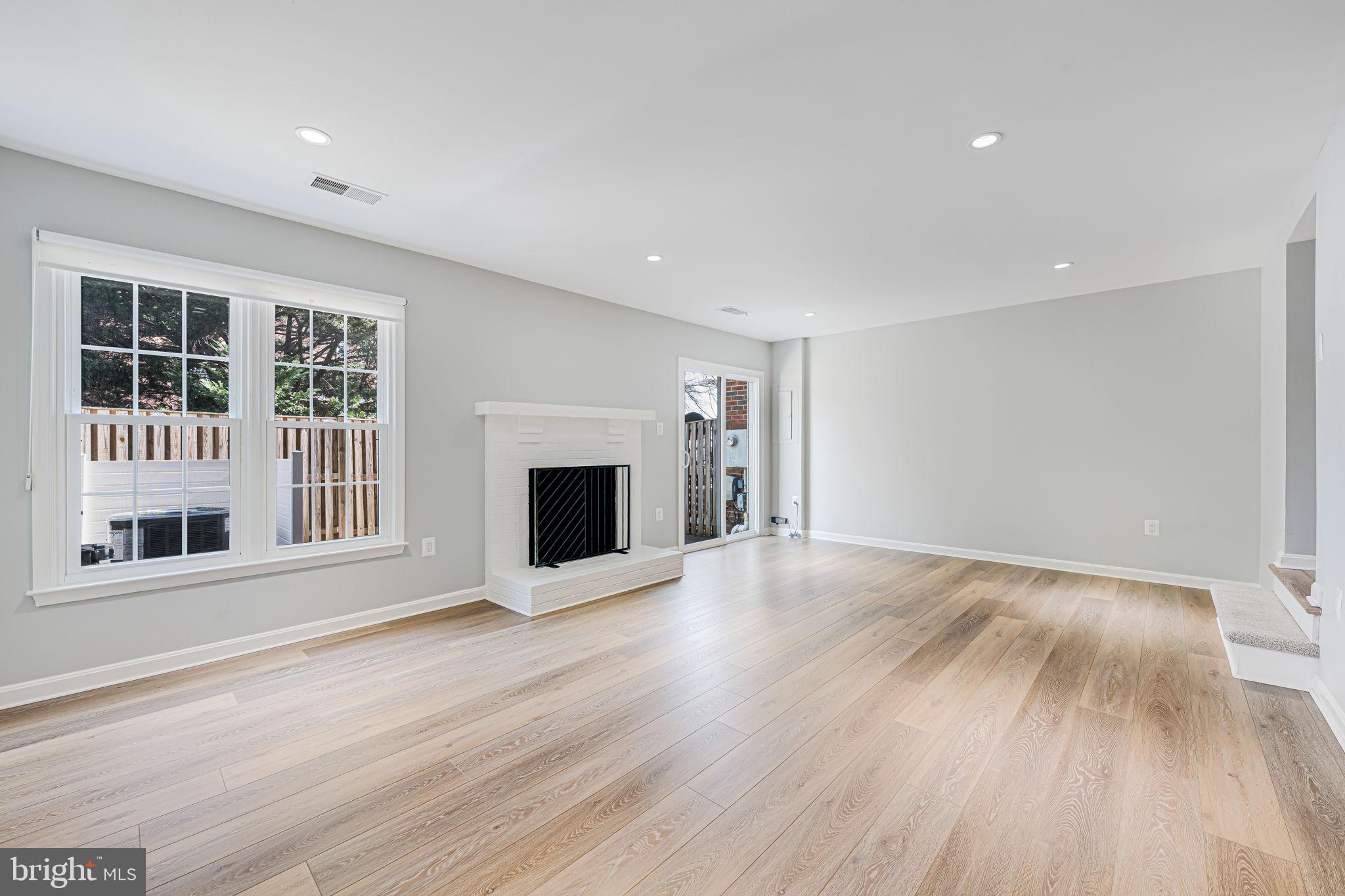 MANCHESTER SQUARE - Residential