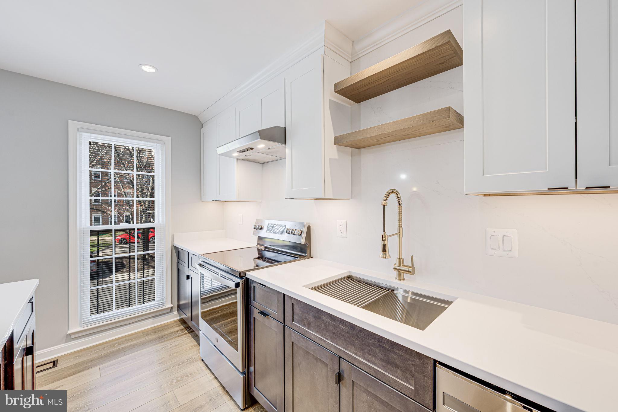 MANCHESTER SQUARE - Residential