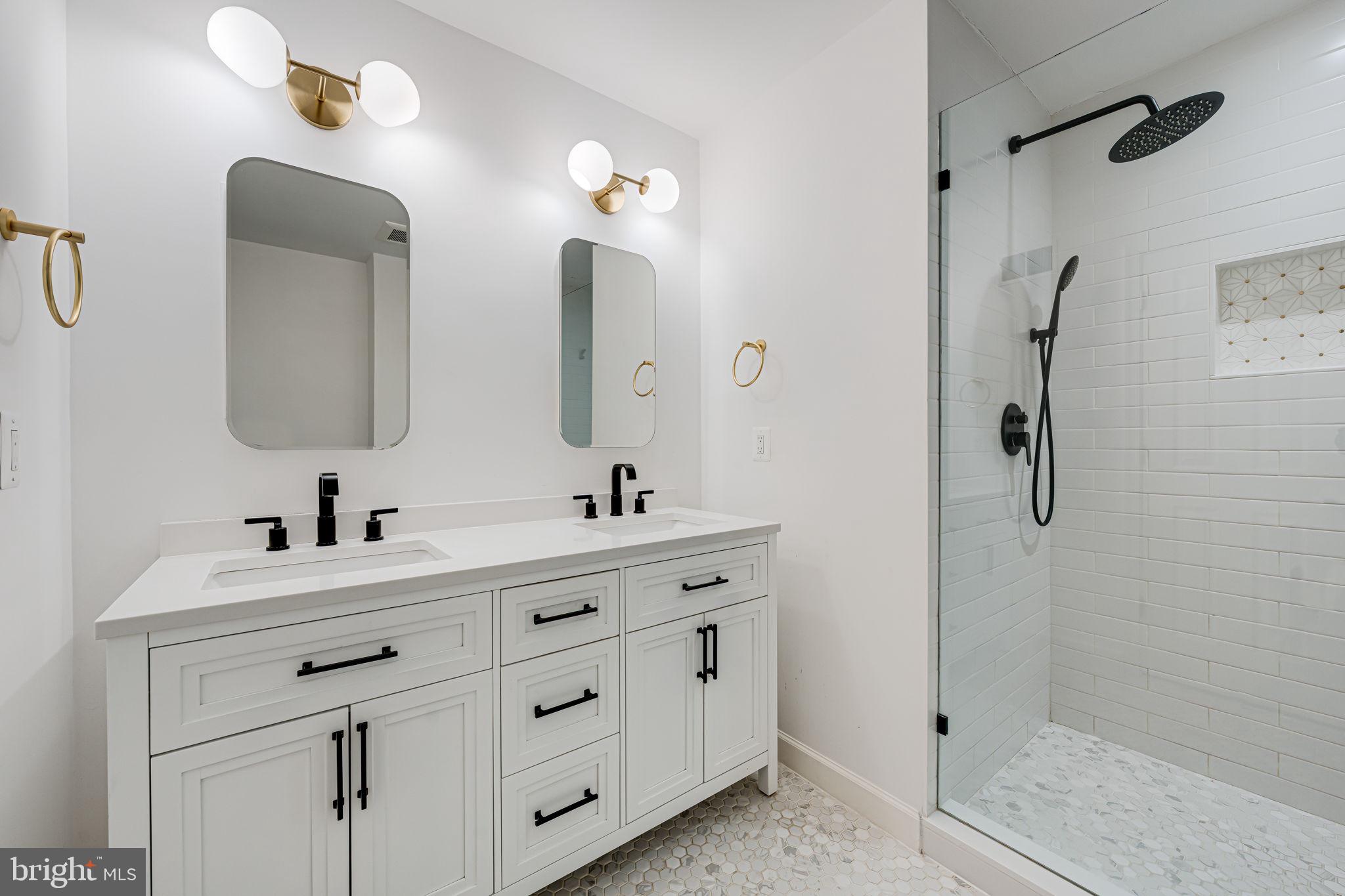 MANCHESTER SQUARE - Residential