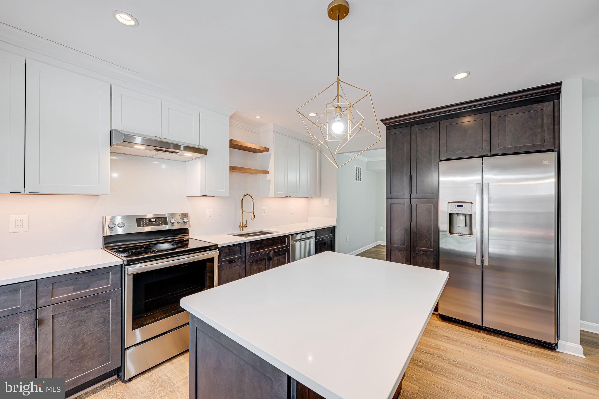 MANCHESTER SQUARE - Residential