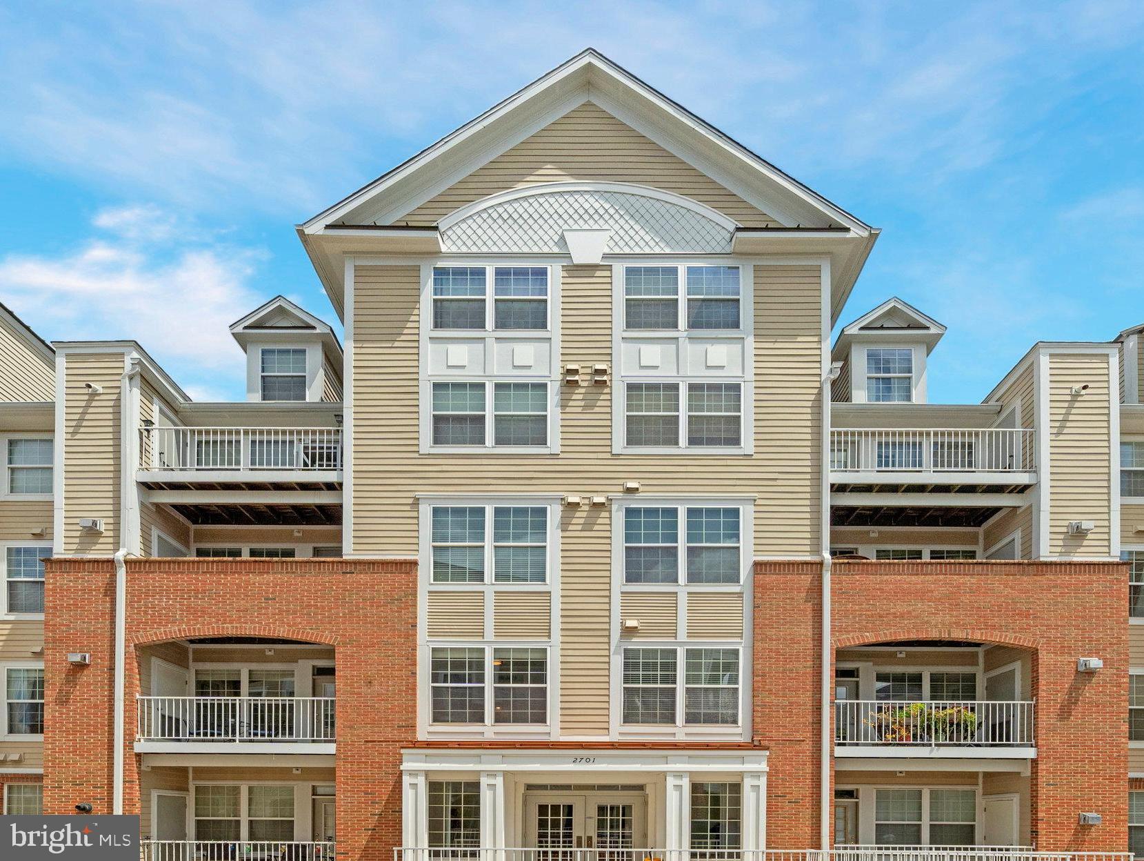 WESTBRIAR CONDOMINIUMS - Residential