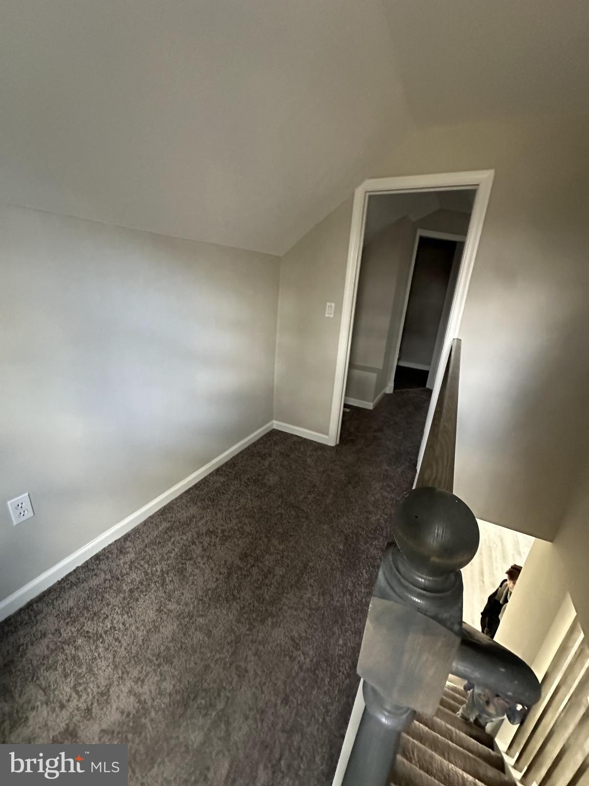 MIDDLE RIVER - Residential