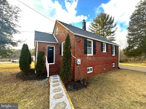 Homes For Sale - 10516 Bird River Road<br/> MIDDLE RIVER, MD 21220