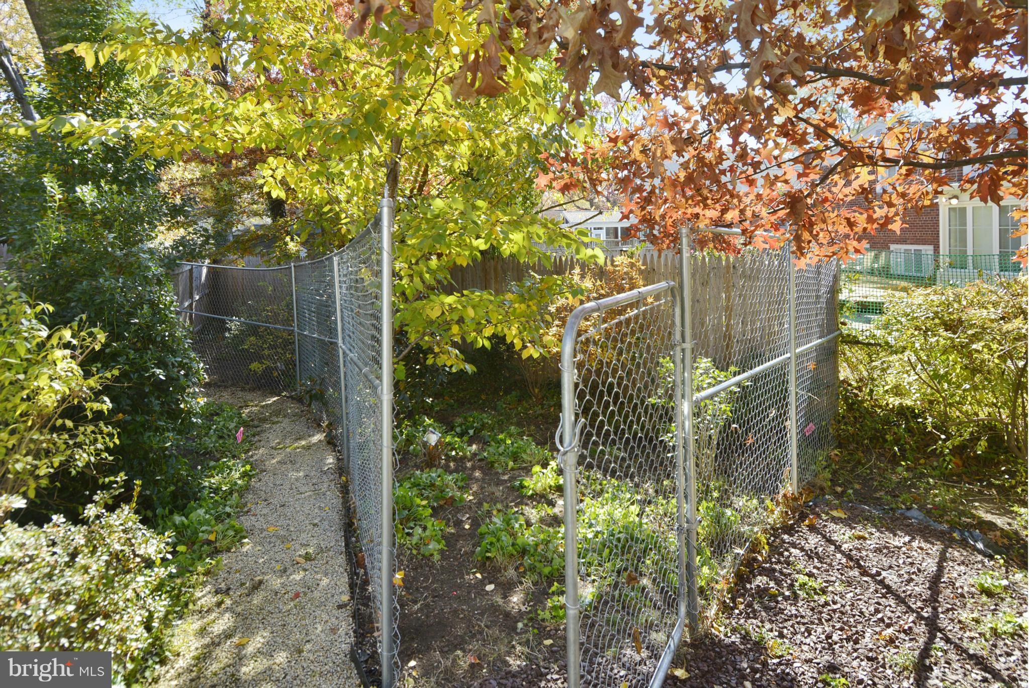 BEVERLEY ESTATES - Residential