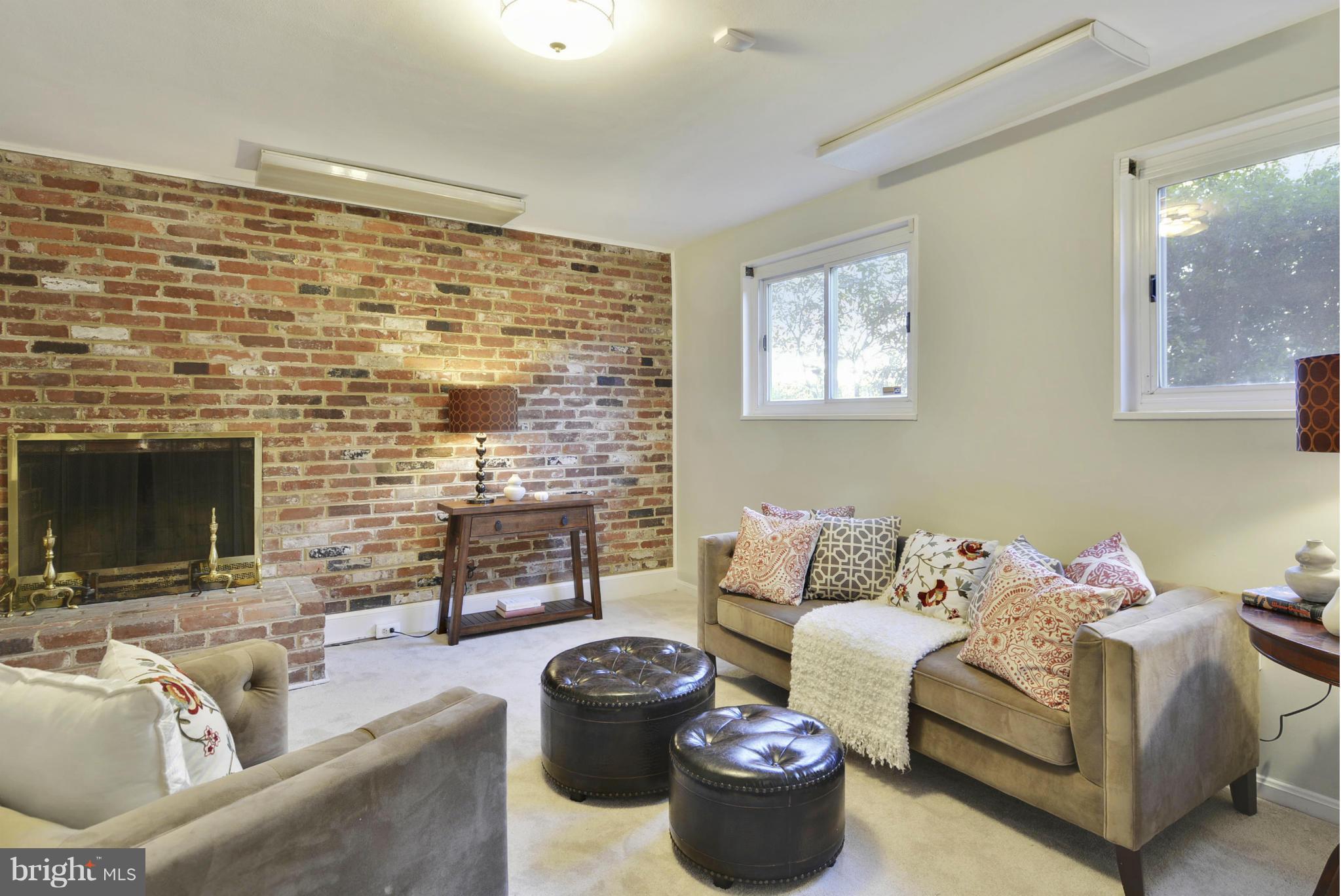 BEVERLEY ESTATES - Residential