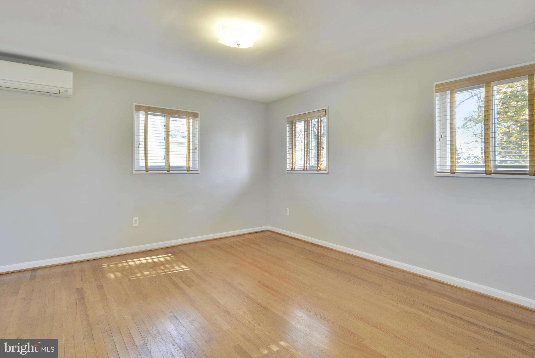 BEVERLEY ESTATES - Residential