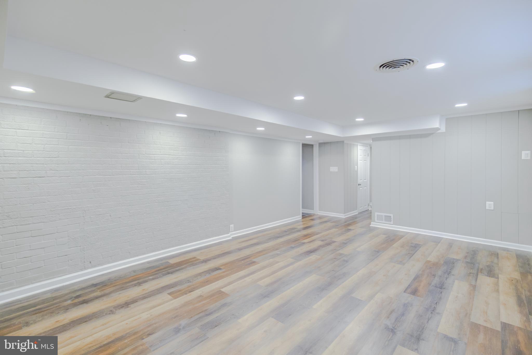 AURA HEIGHTS - Residential