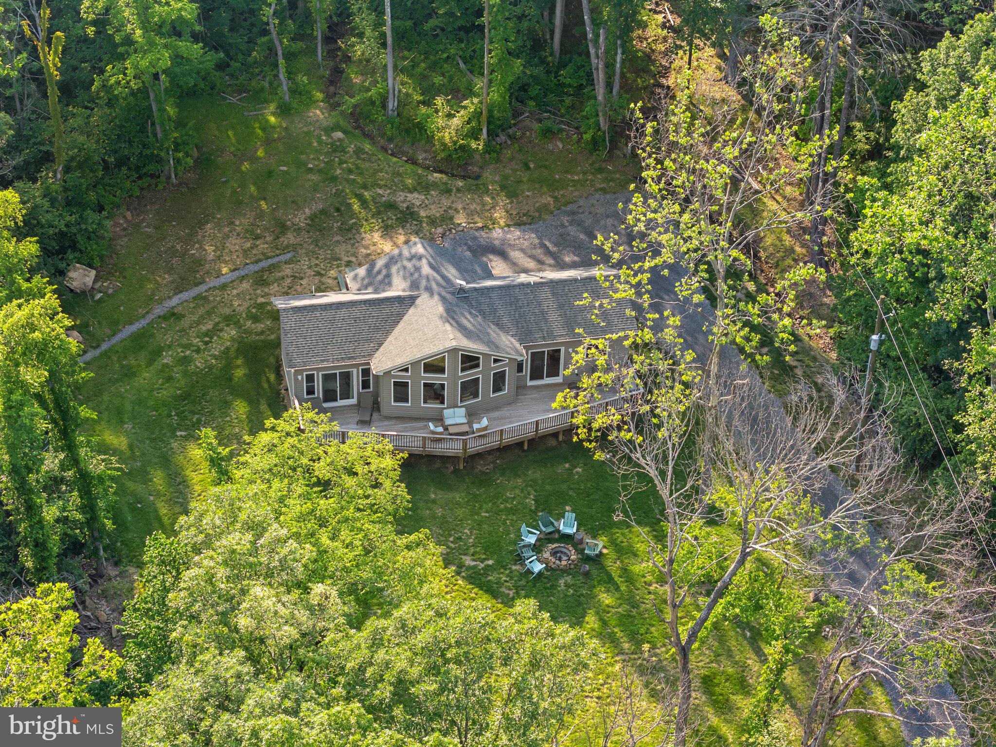 1820 GOONEY MANOR LOOP