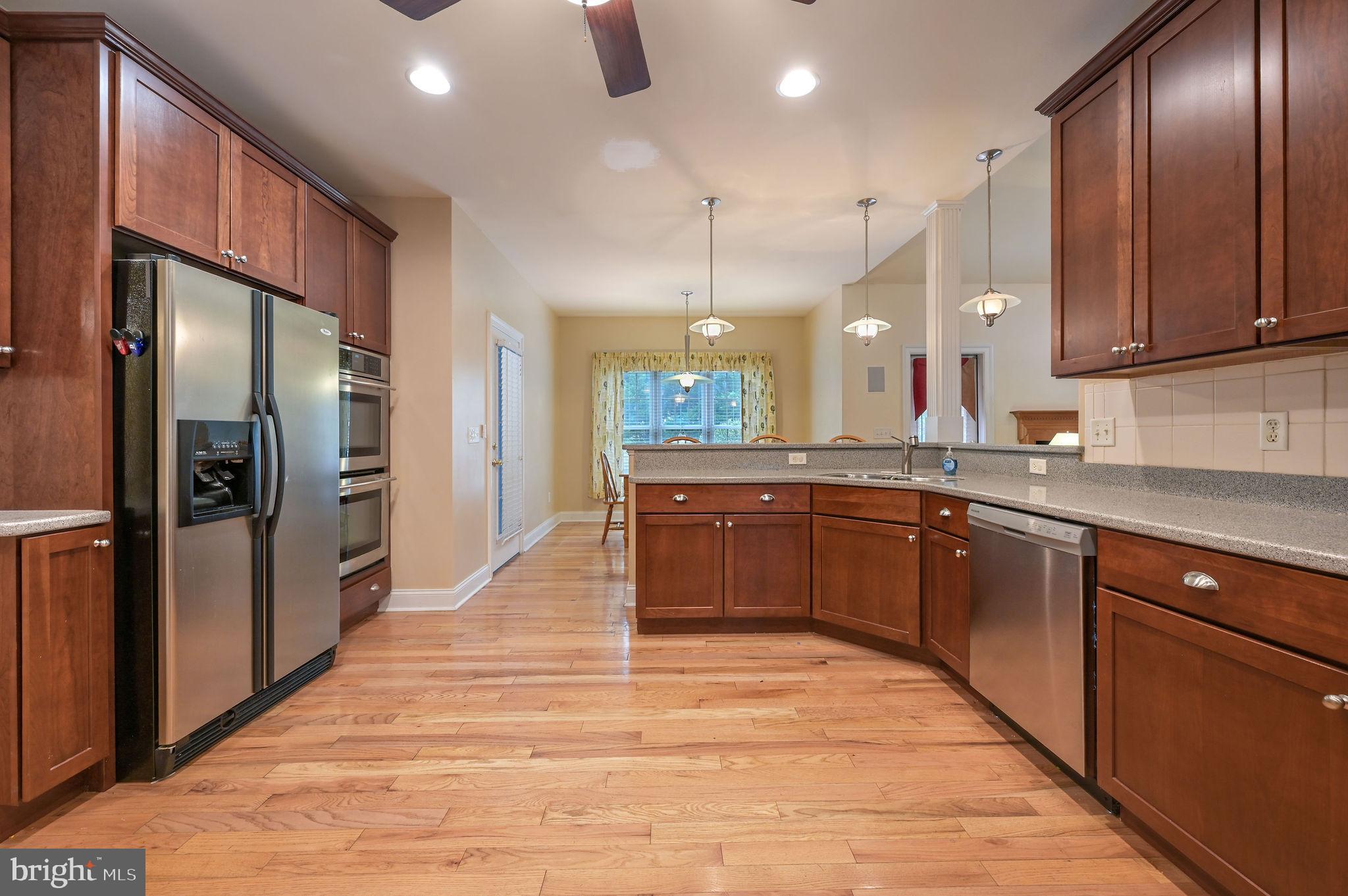 NORTHRIDGE - Residential