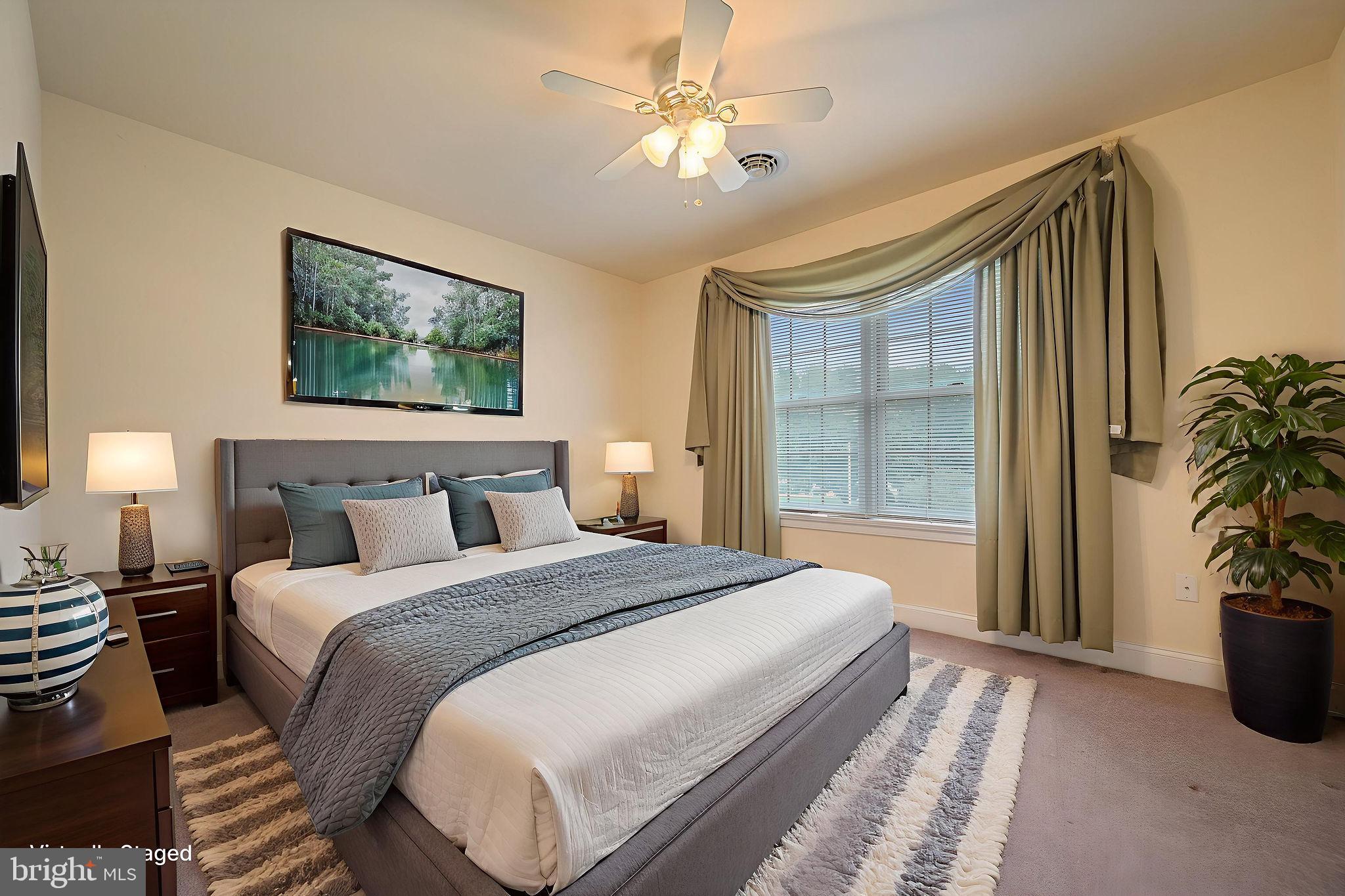 NORTHRIDGE - Residential