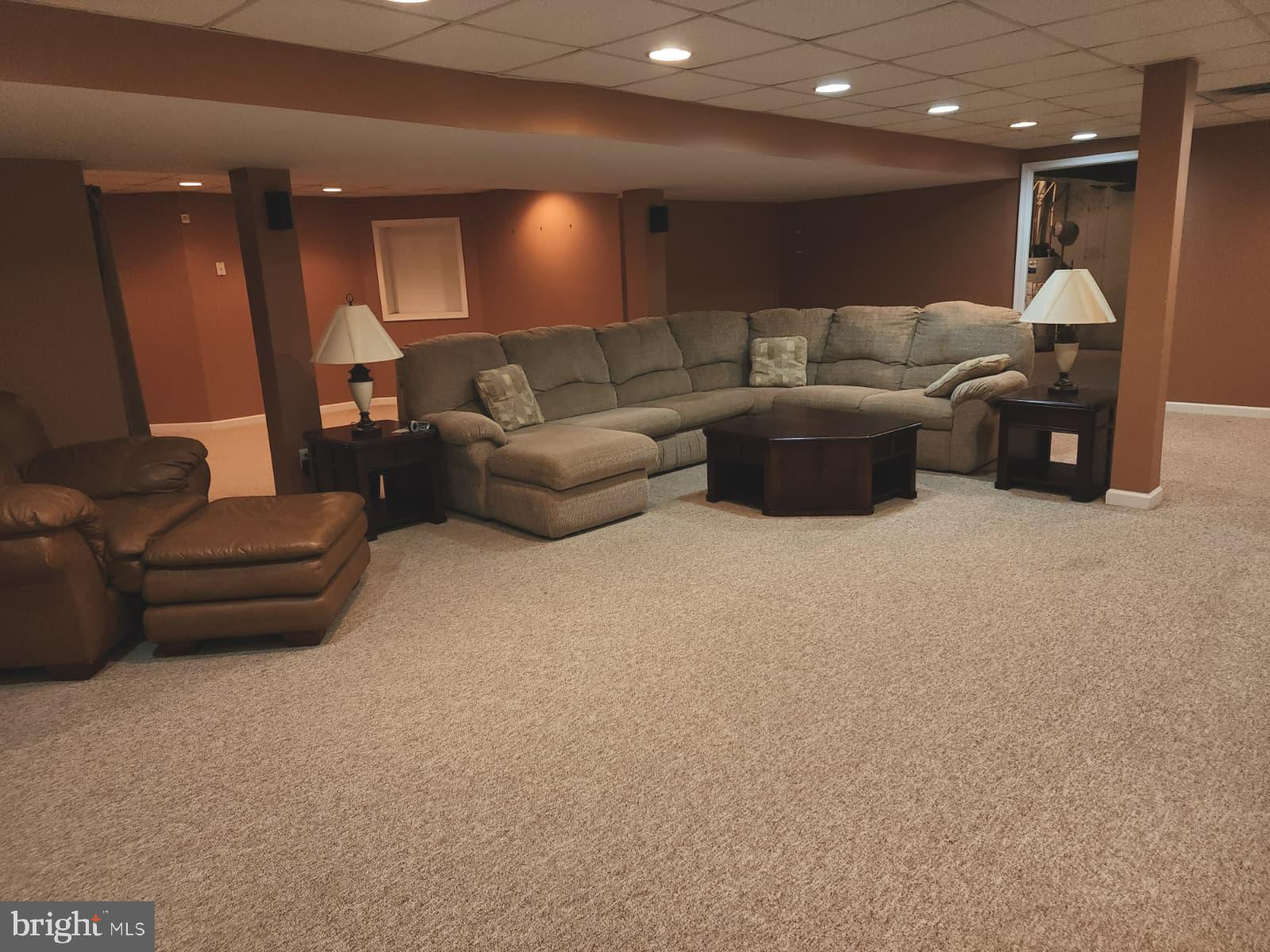 NORTHRIDGE - Residential