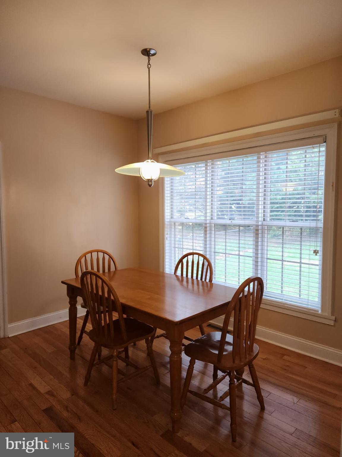 NORTHRIDGE - Residential