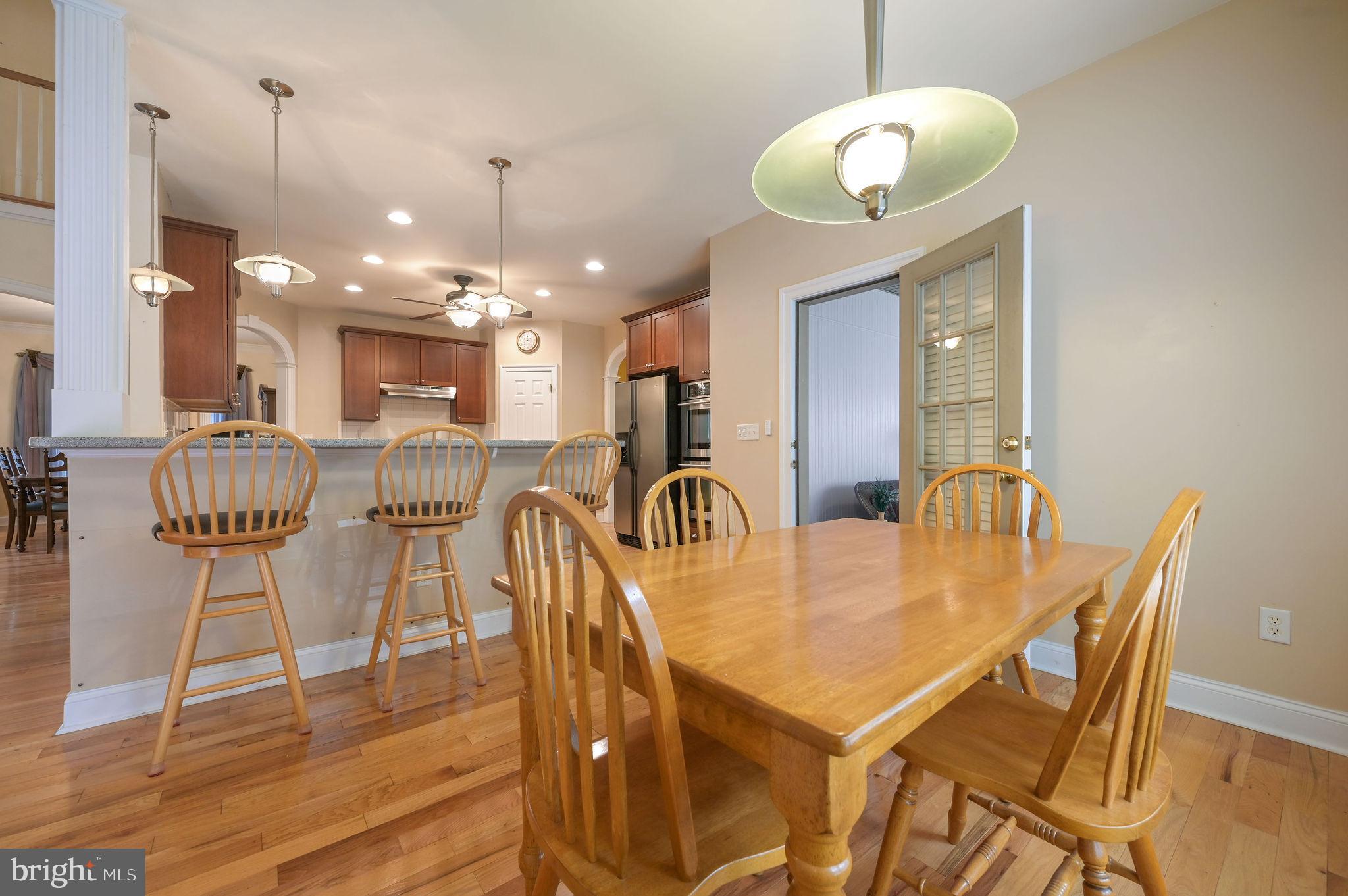 NORTHRIDGE - Residential