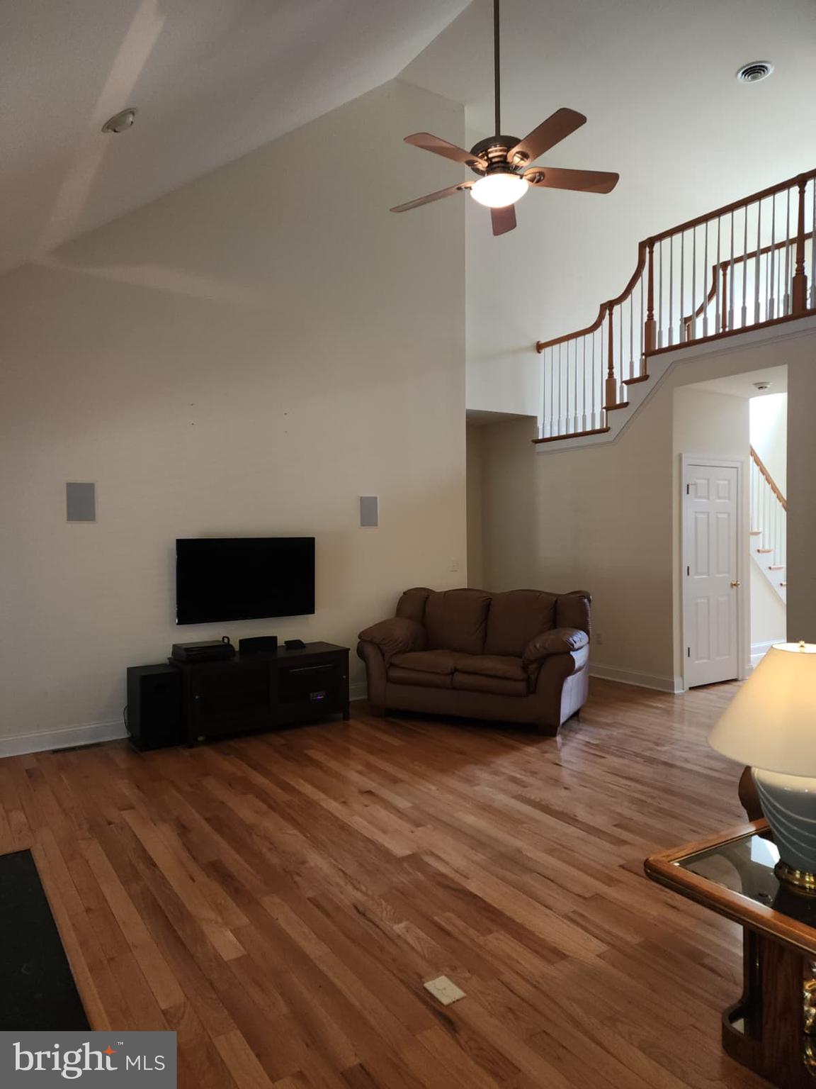 NORTHRIDGE - Residential