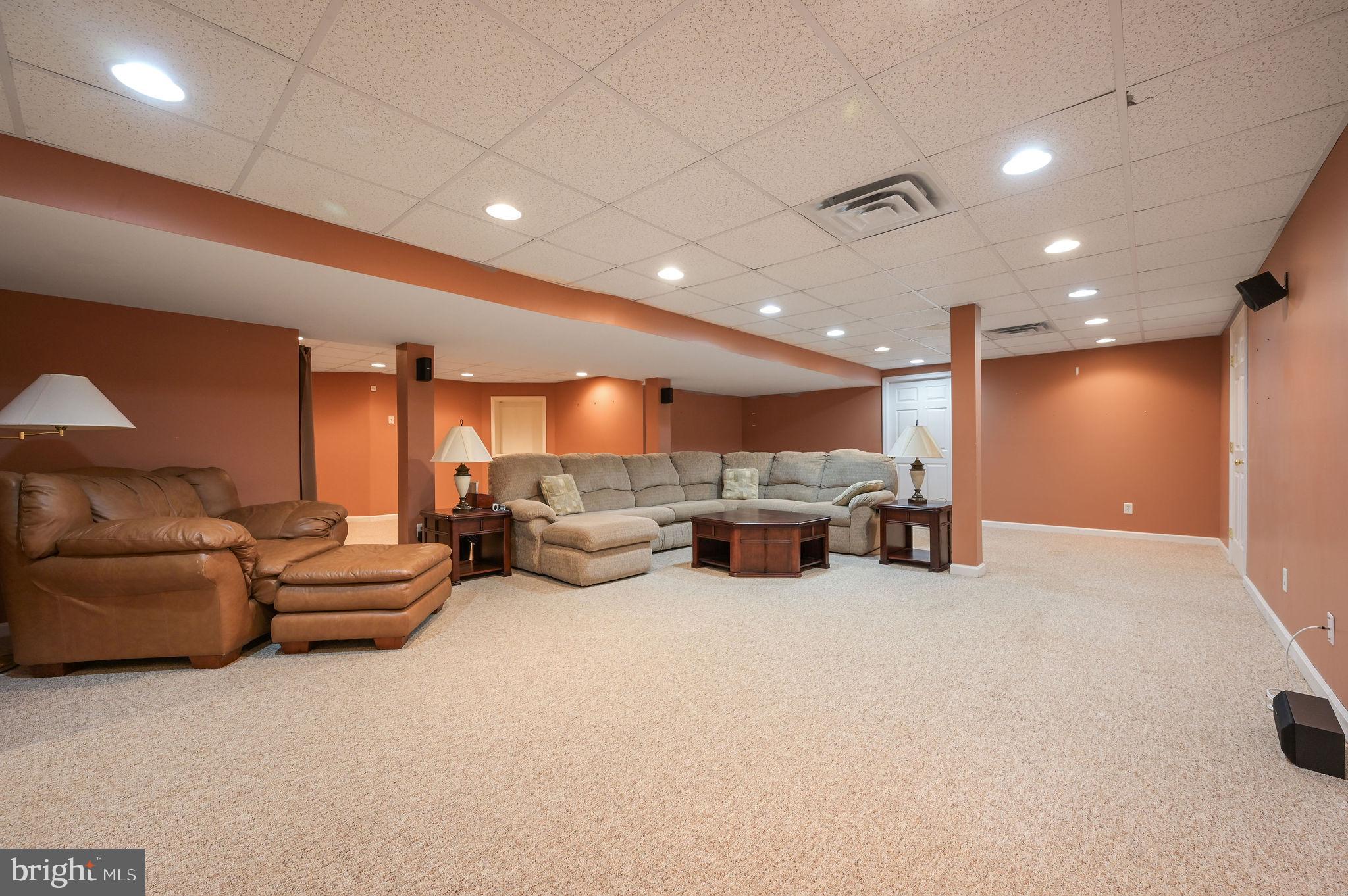 NORTHRIDGE - Residential