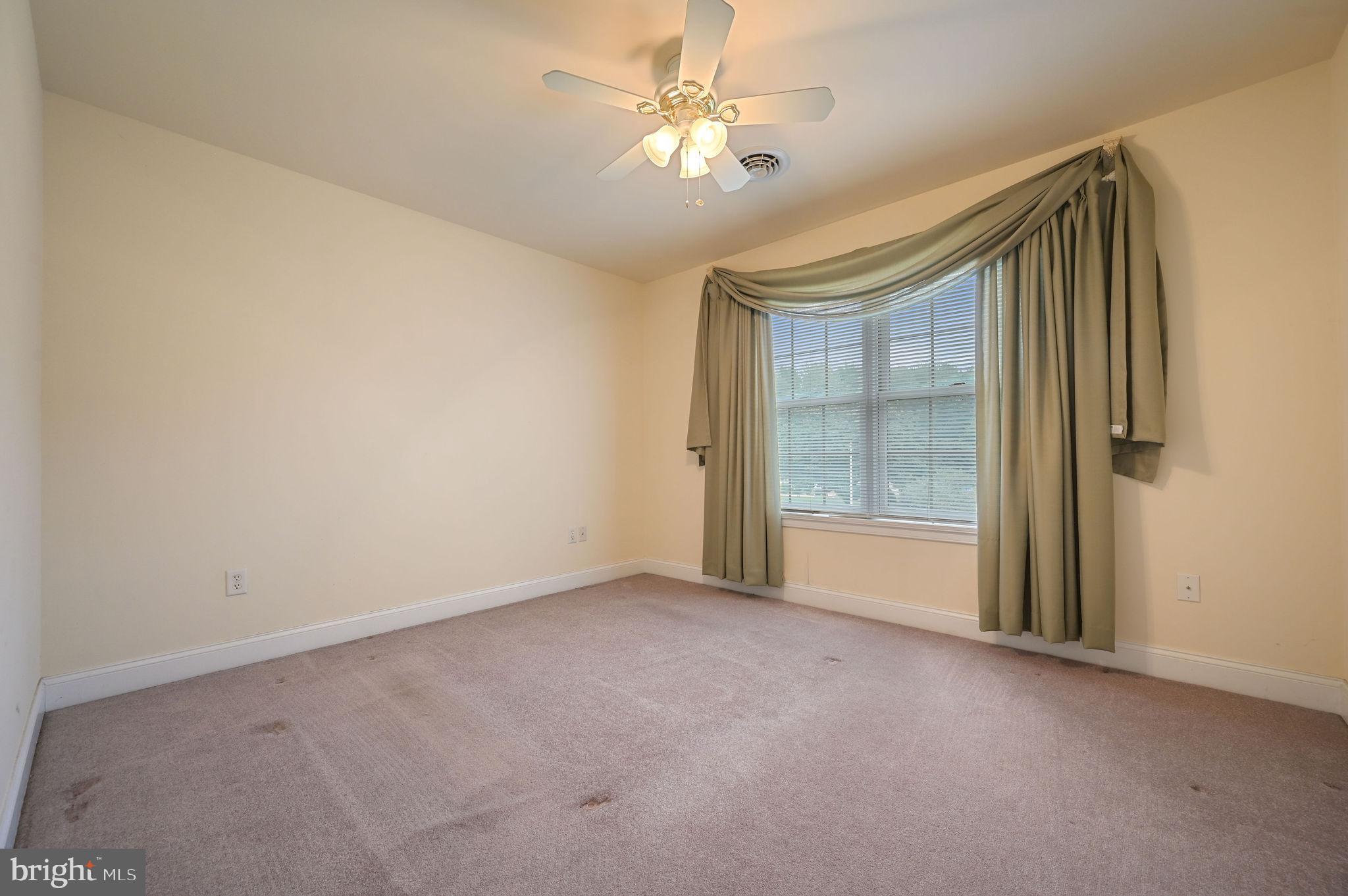 NORTHRIDGE - Residential