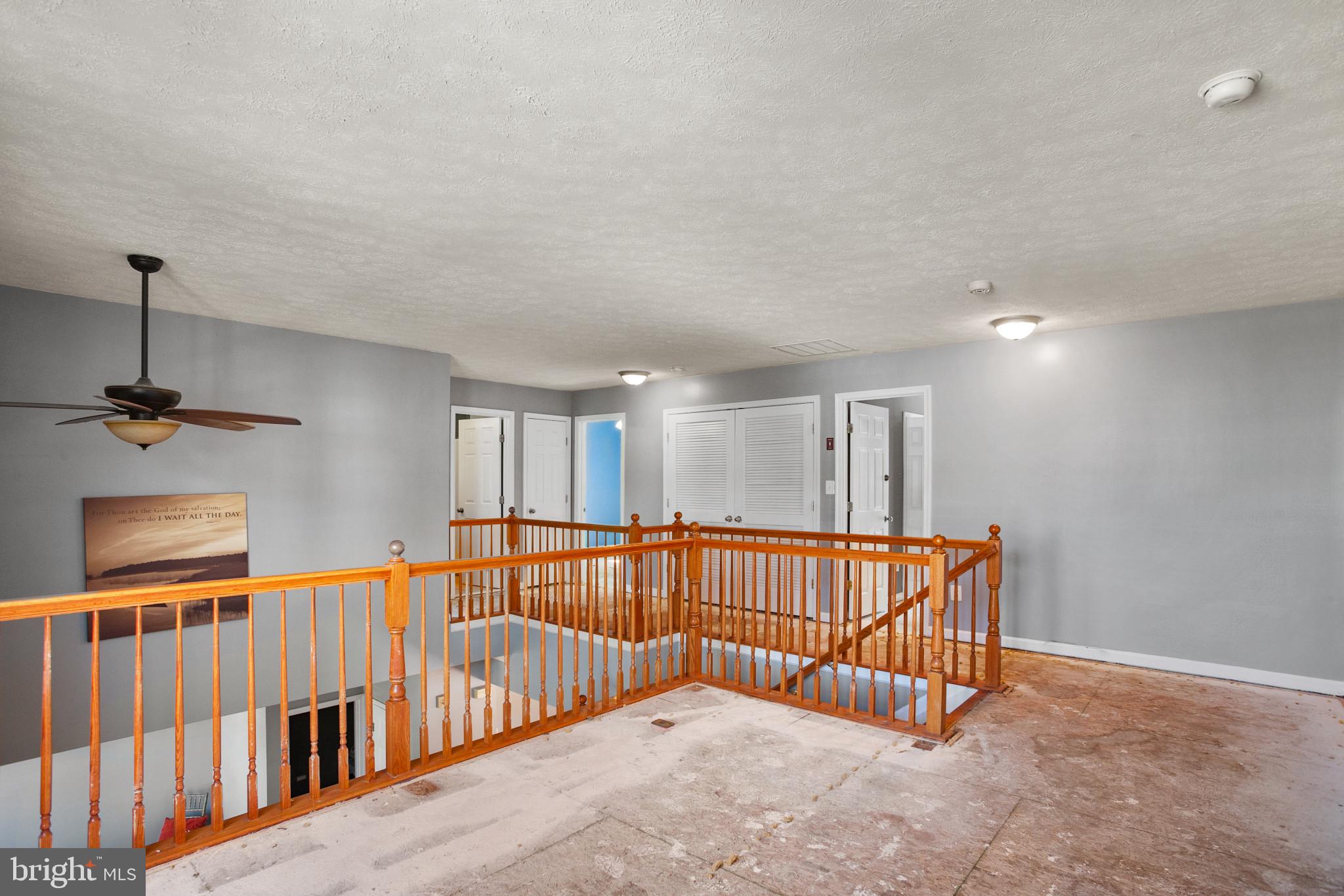 SAVANNAH OVERLOOK - Residential