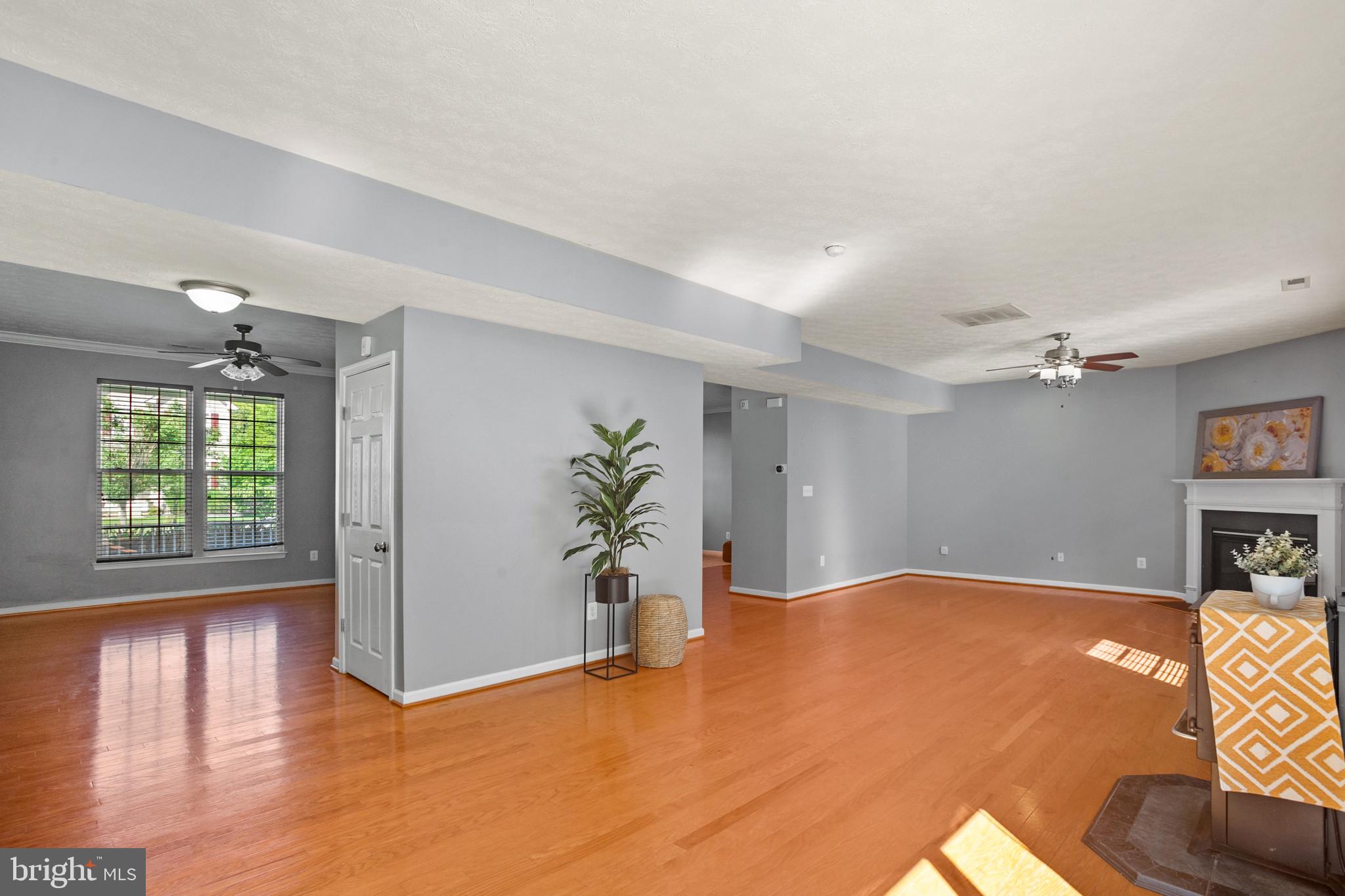 SAVANNAH OVERLOOK - Residential