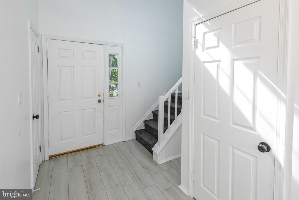 Photo of 169 Becket Place, SOMERSET, NJ 08873 (MLS # NJSO2004978)