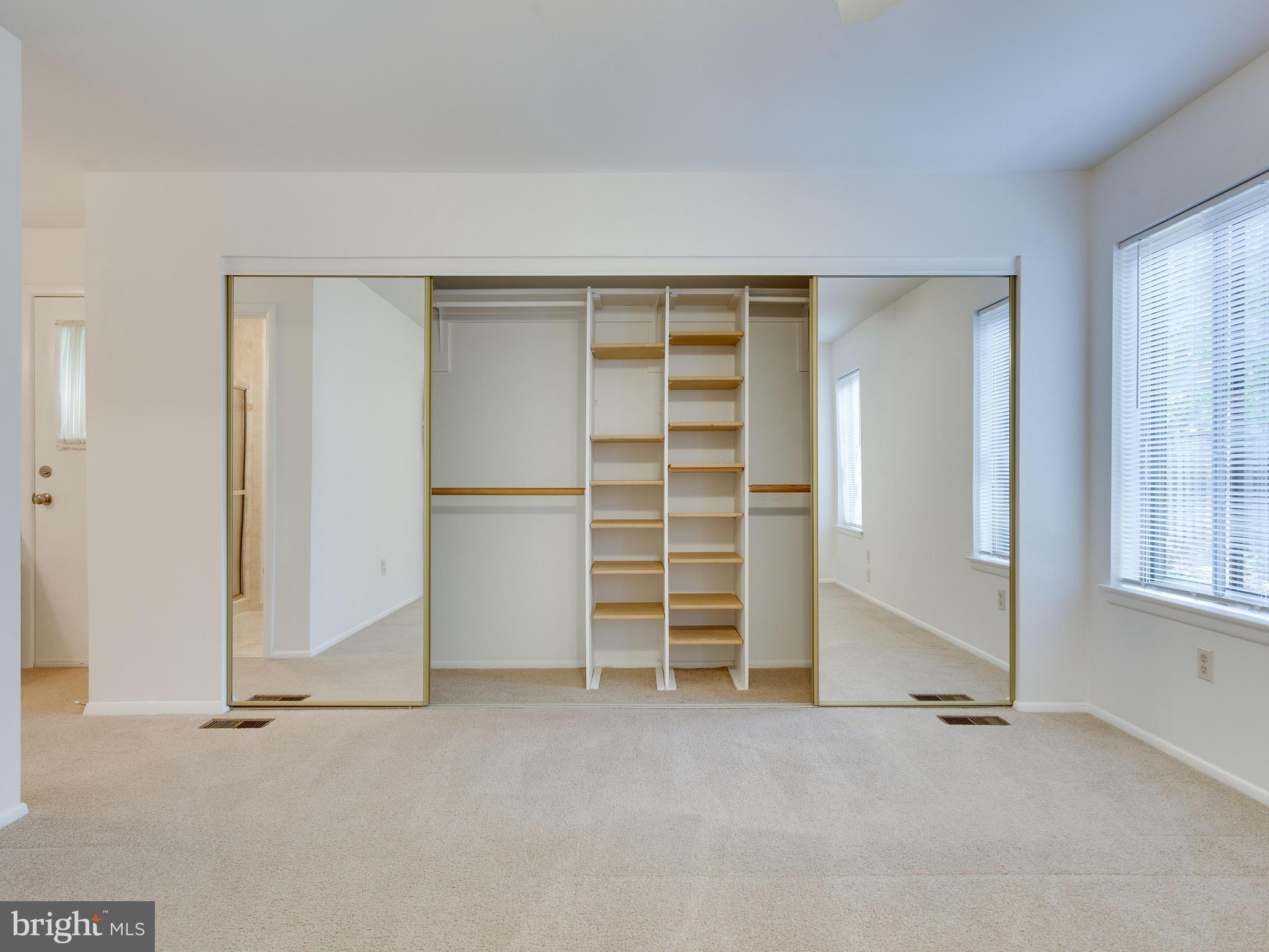 BENT TREE - Residential