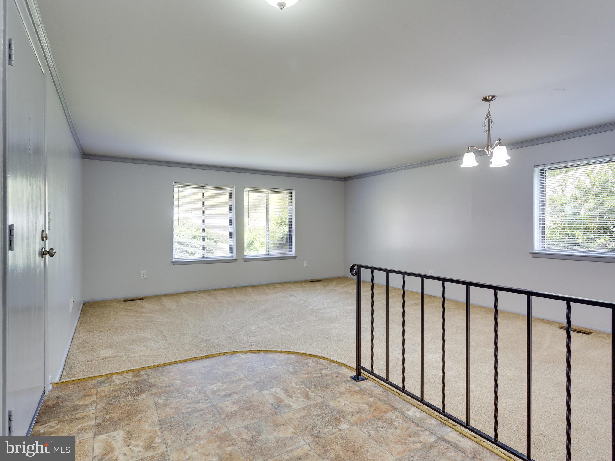 BENT TREE - Residential