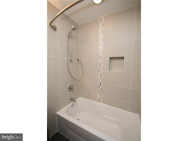 FISHTOWN - Residential Lease