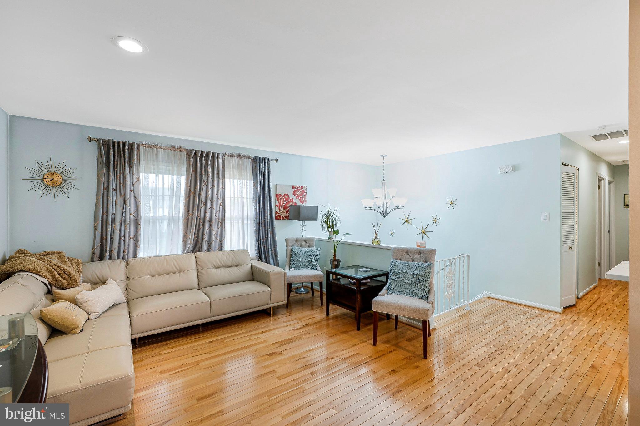 106 N HARRISON ROAD