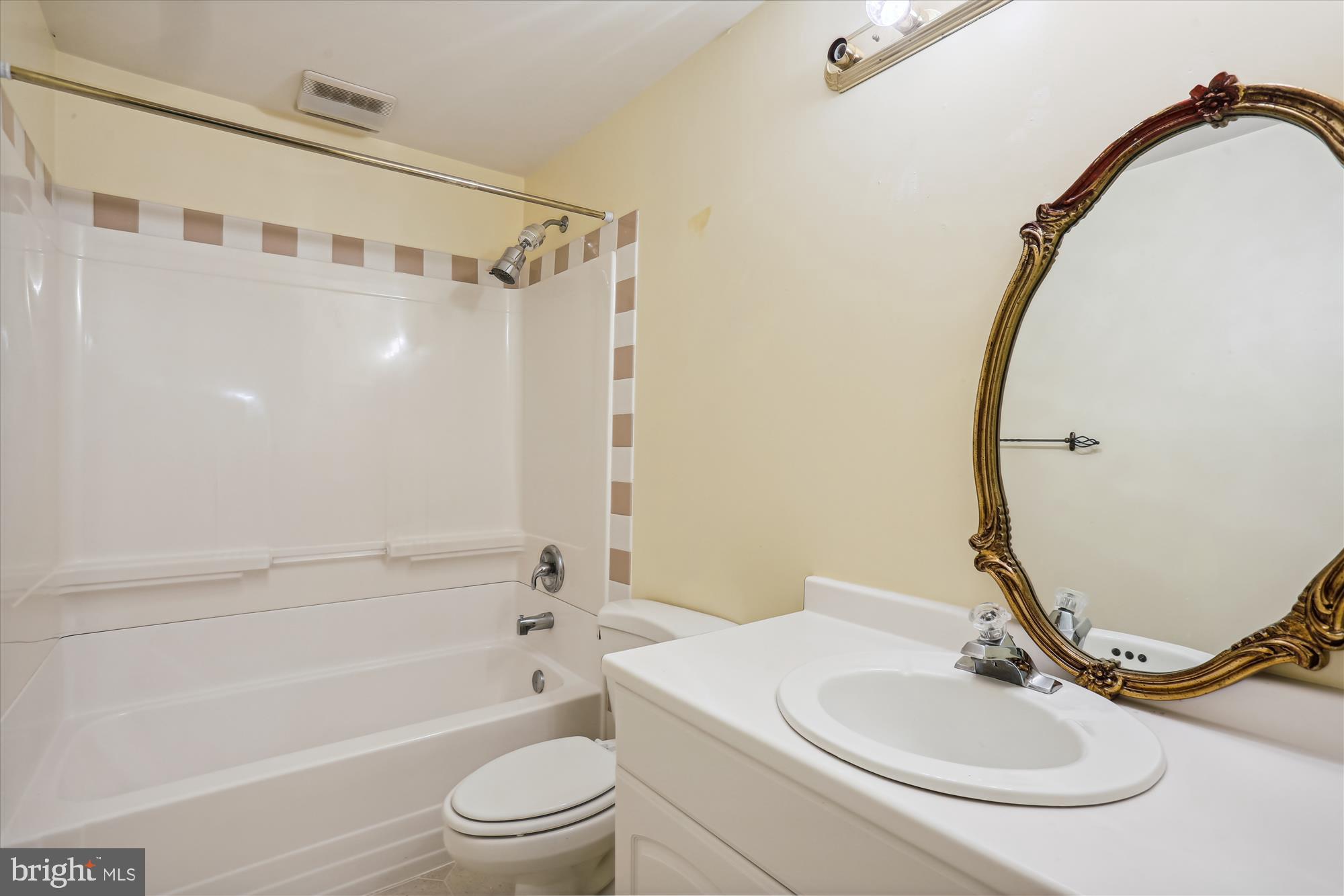 PINEY GLEN VILLAGE - Residential