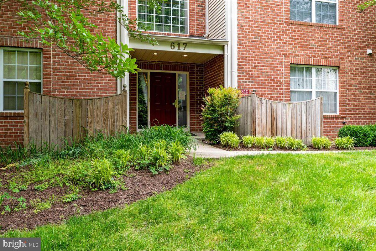 ADMIRAL REACH AT HARBOUR GATES - Residential