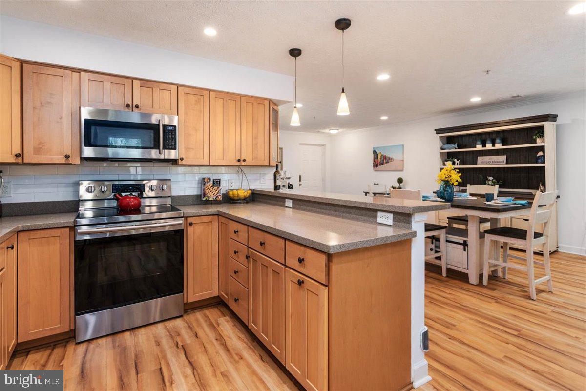 ADMIRAL REACH AT HARBOUR GATES - Residential