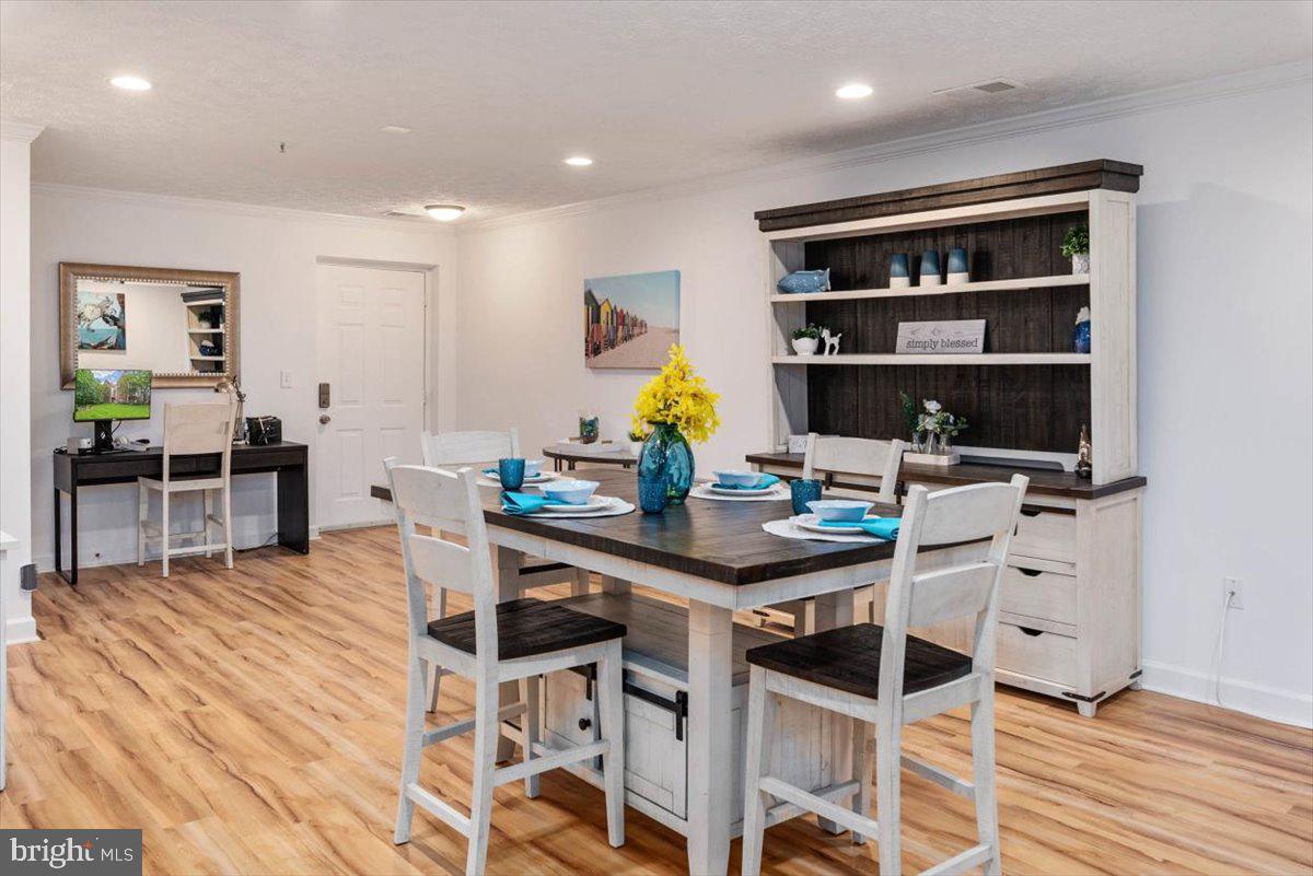 ADMIRAL REACH AT HARBOUR GATES - Residential