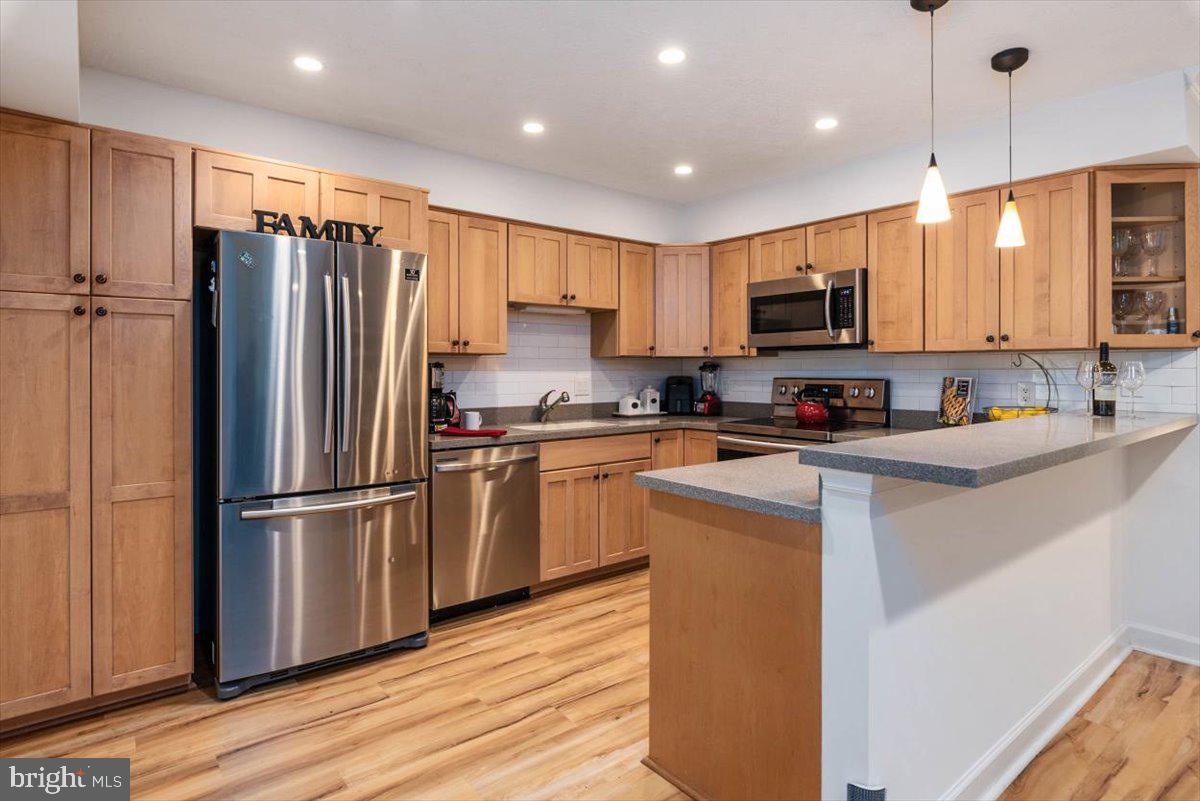 ADMIRAL REACH AT HARBOUR GATES - Residential