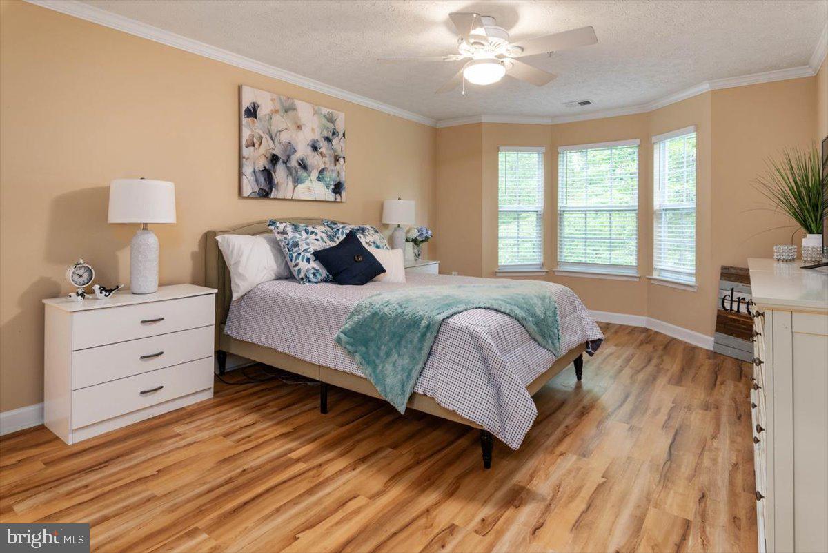 ADMIRAL REACH AT HARBOUR GATES - Residential