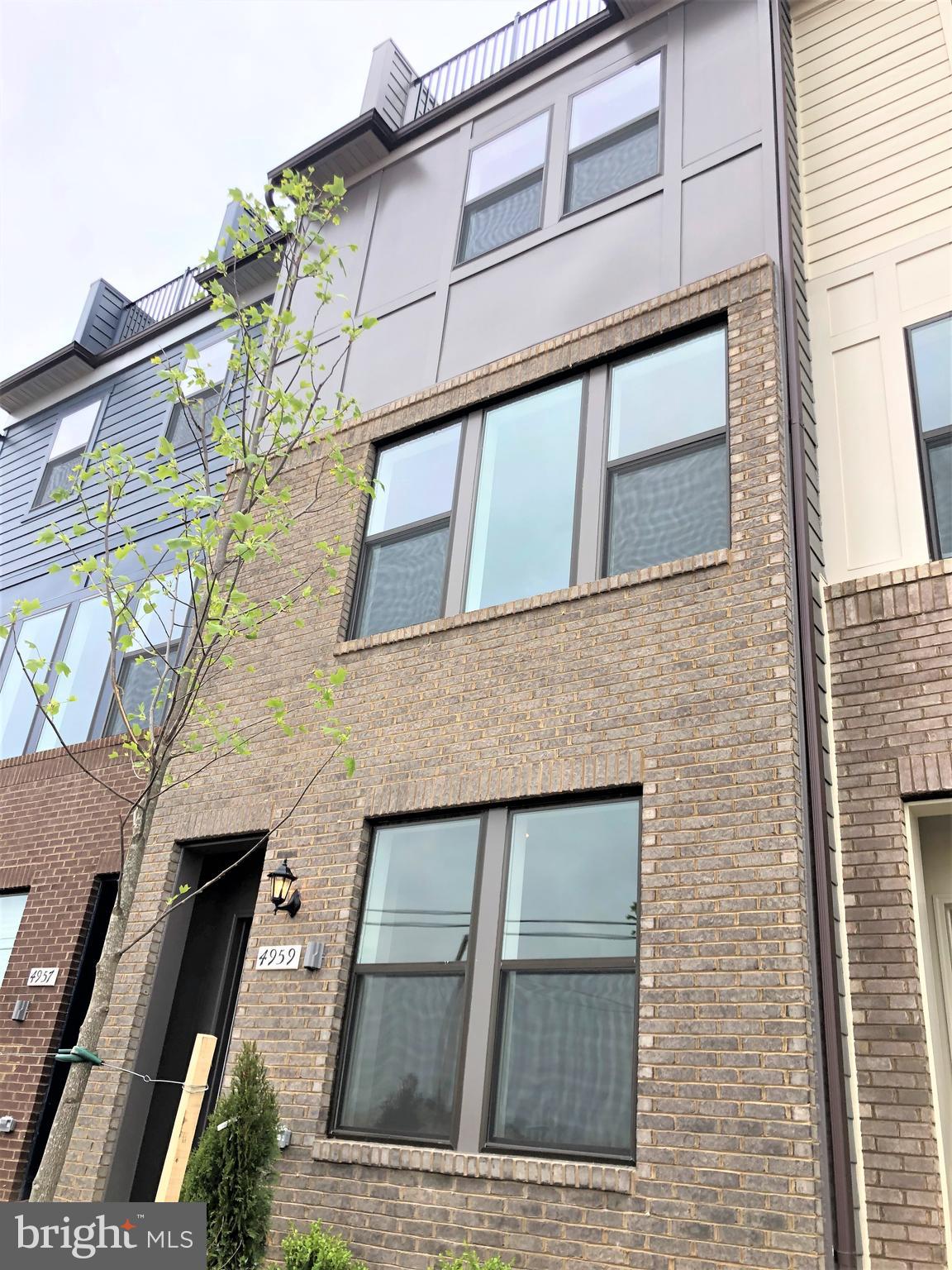 VISTA GARDENS - Residential