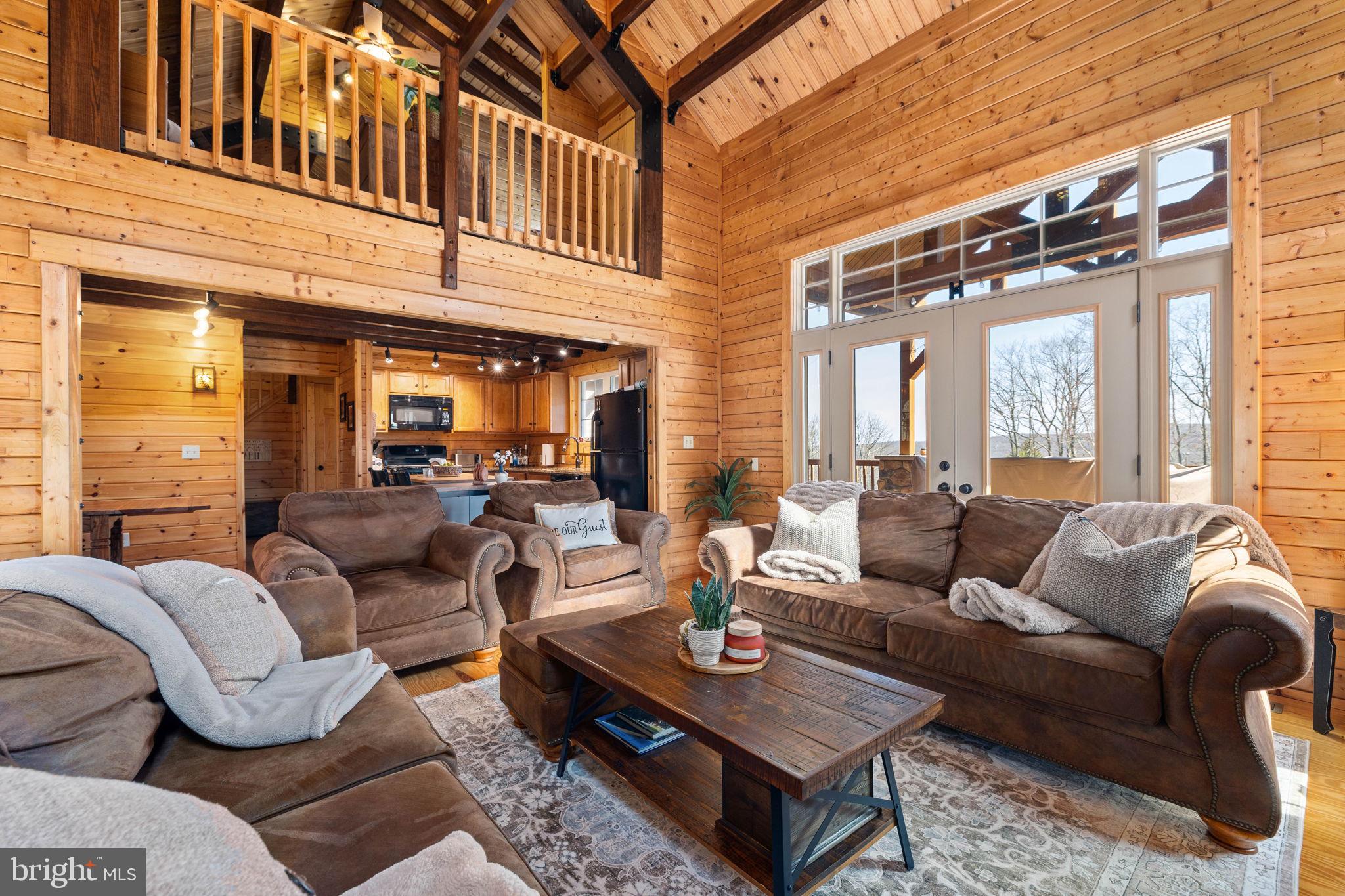 EAGLE ROCK RESORT - Residential